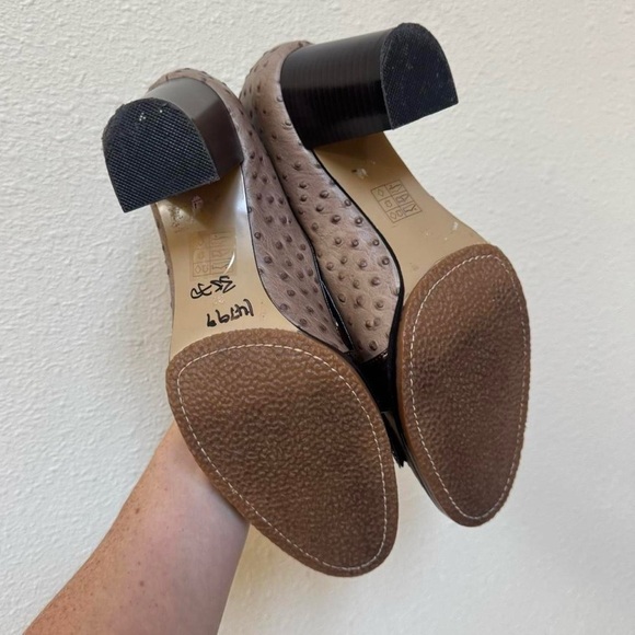 Pilar Abril Brown ostrich leather fring block heel loafers - Picture 7 of 8